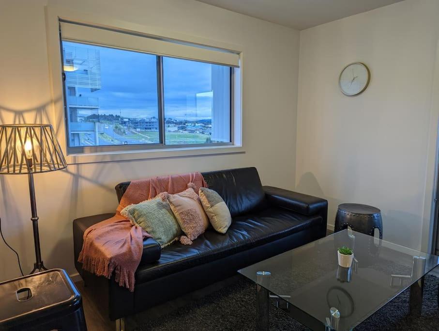 Apartment Modern & Relaxed Apartment, Great Views @wright Weston Creek